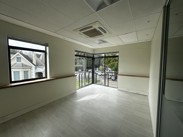 To Let Commercial Property for Rent in Newlands Western Cape